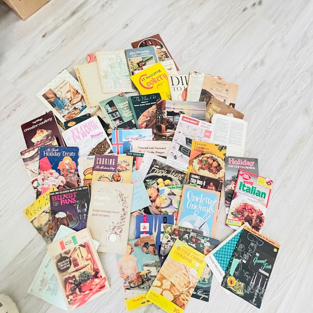 Vintage Cookbook Booklet Lot 35+ Retro Recipe Pamphlets Pillsbury Betty Crocker
